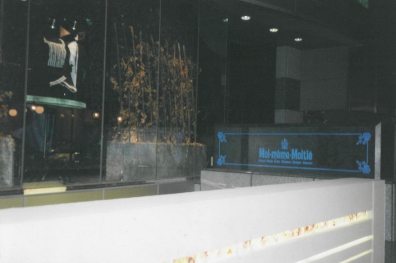 Façade du magasin Moi même moitié